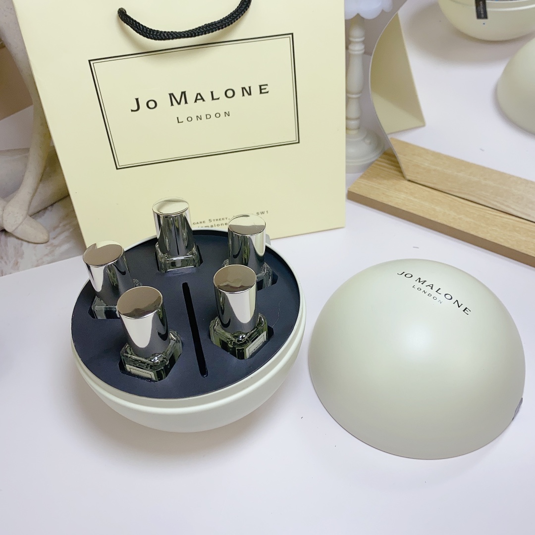 Jo Malone perfume